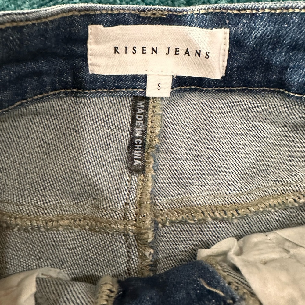 New RISEN JEANS Shorts - Picture 4 of 6